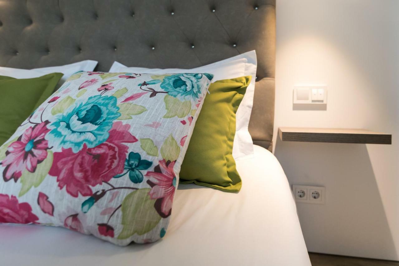 Azaleas Guest House Ribeira Cha Экстерьер фото